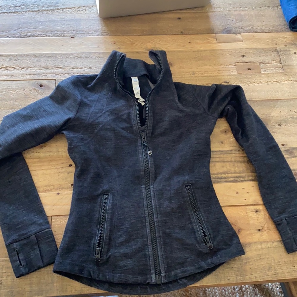 Lululemon jacket gray 4